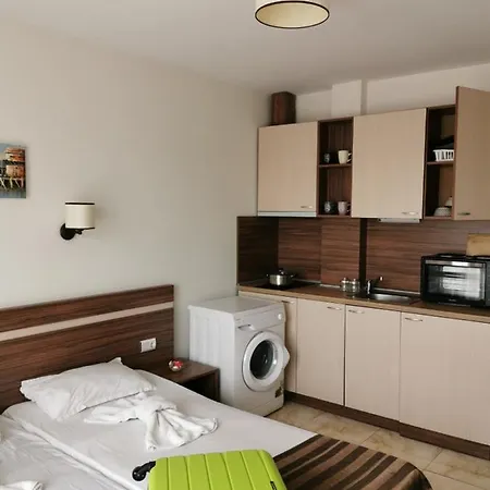 1 Flowerstrasse Apartmanhotel *