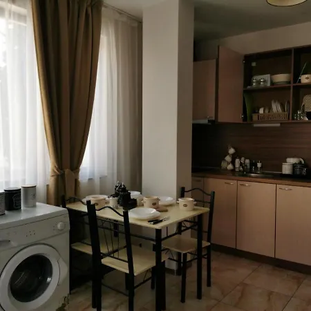 Апартхотел 1 Flowerstrasse Слънчев бряг